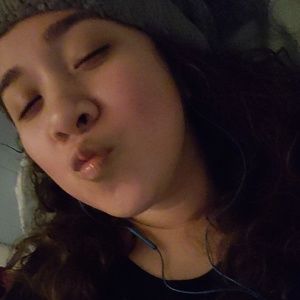 Meet your Posher, Yaneli